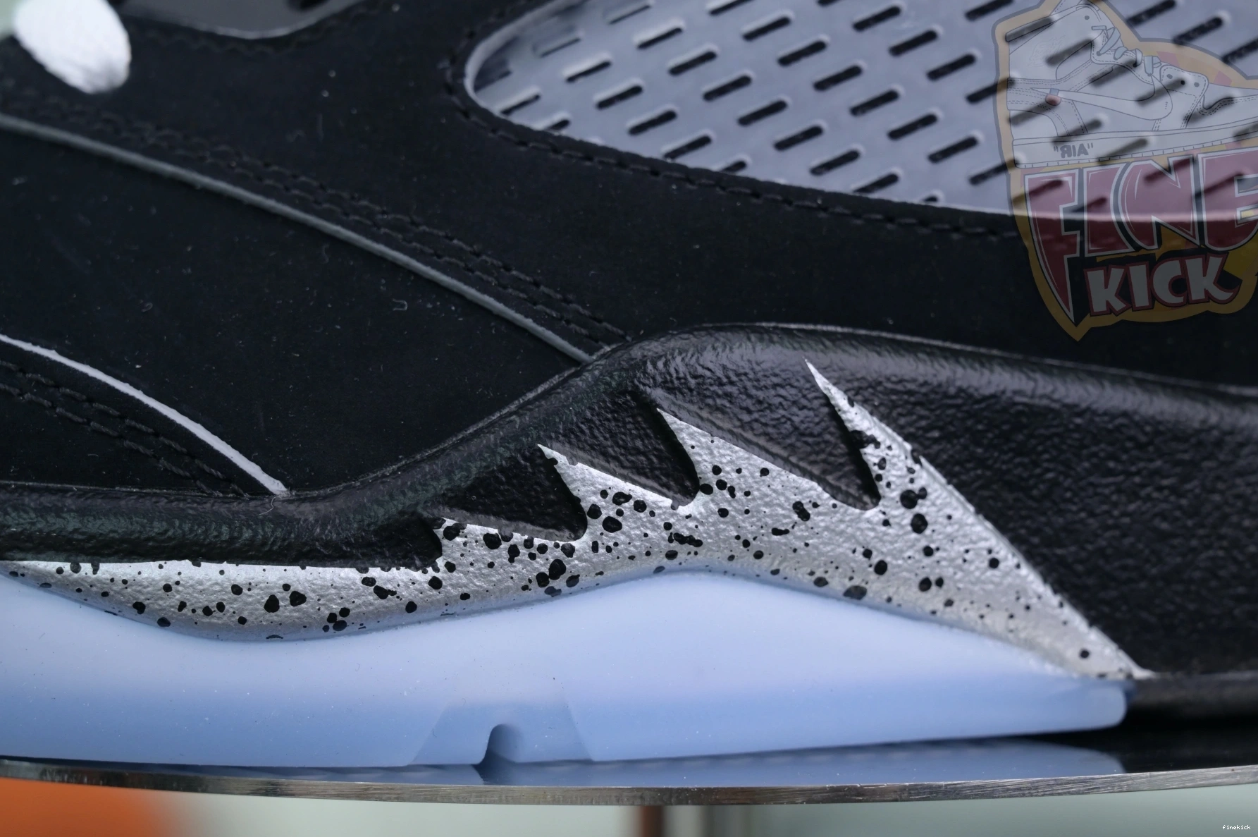 Air Jordan REIMAGINED” Jordan METALLIC 5“BLACK 0130